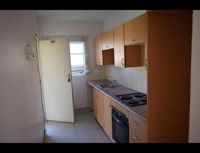 2 BEDROOM TOWNHOUSE FOR SALE IN BUCCLEUCH